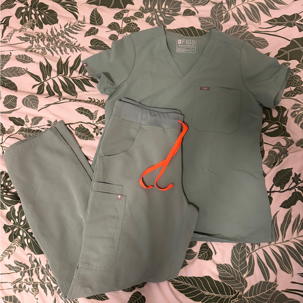 figs mint green set